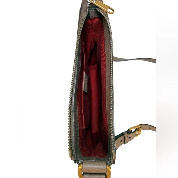 Gucci x Disney Donald Duck GG Supreme Messenger Bag Cruise 2020 - Picture 13 of 16